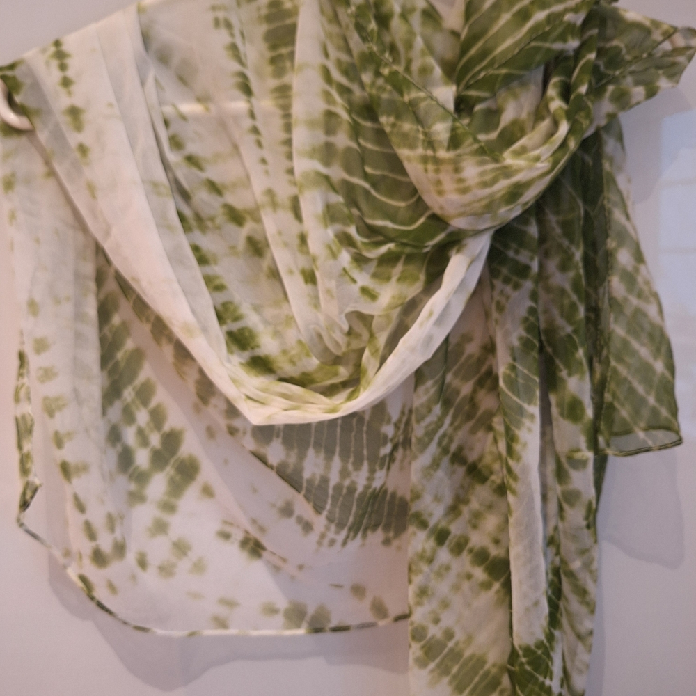 Green and White Tie-Dye Scarf